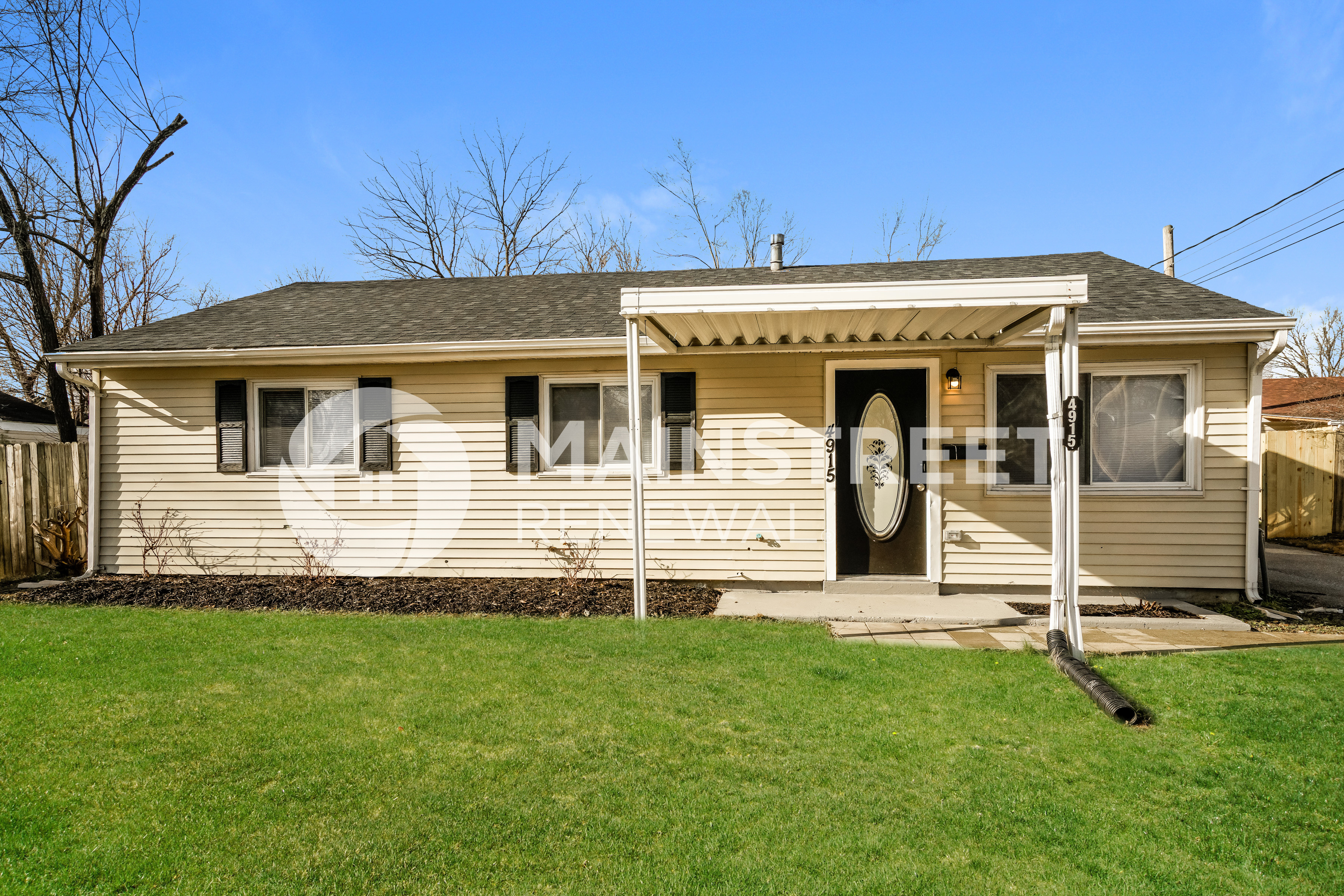 4915 Andalusia Ln Louisville, KY 40272